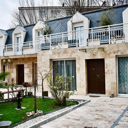 Villa Foch - Maison Familiale A 20 Min De Paris, Disney Et La Vallee Village Avec Balcon Et Jardin Privatif Saint-Maur-des-Fosses Exterior photo